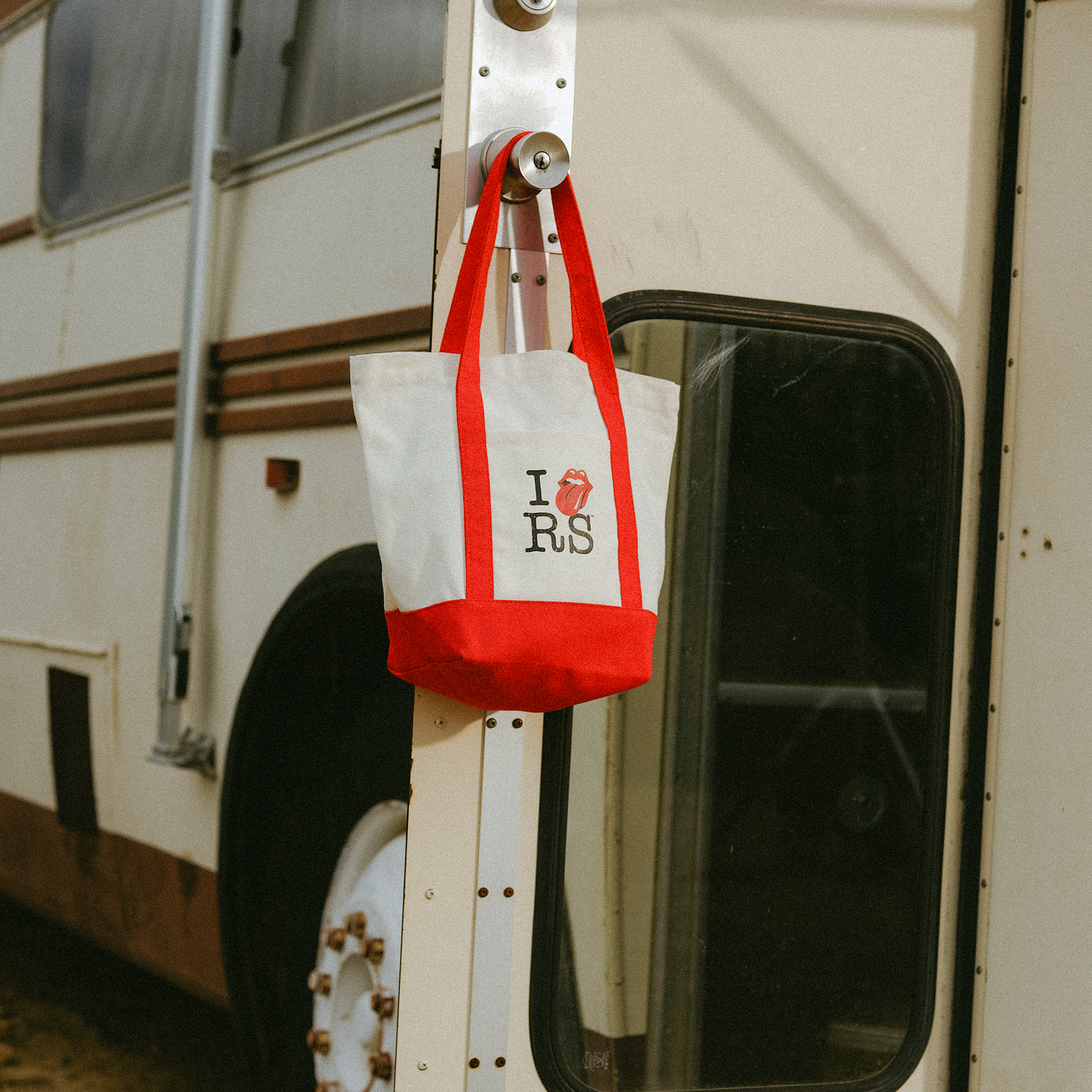 RS No. 9 - I Heart RS Contrast Tote